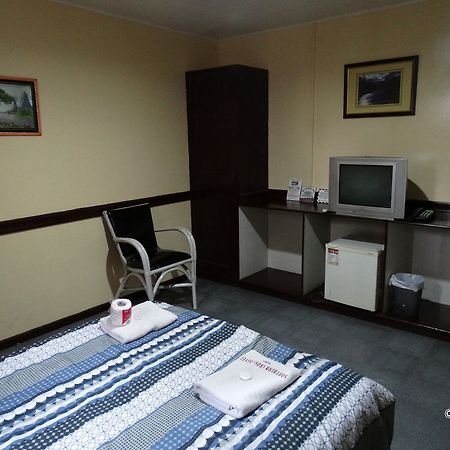 The Southern Cross Hotel 마닐라 외부 사진